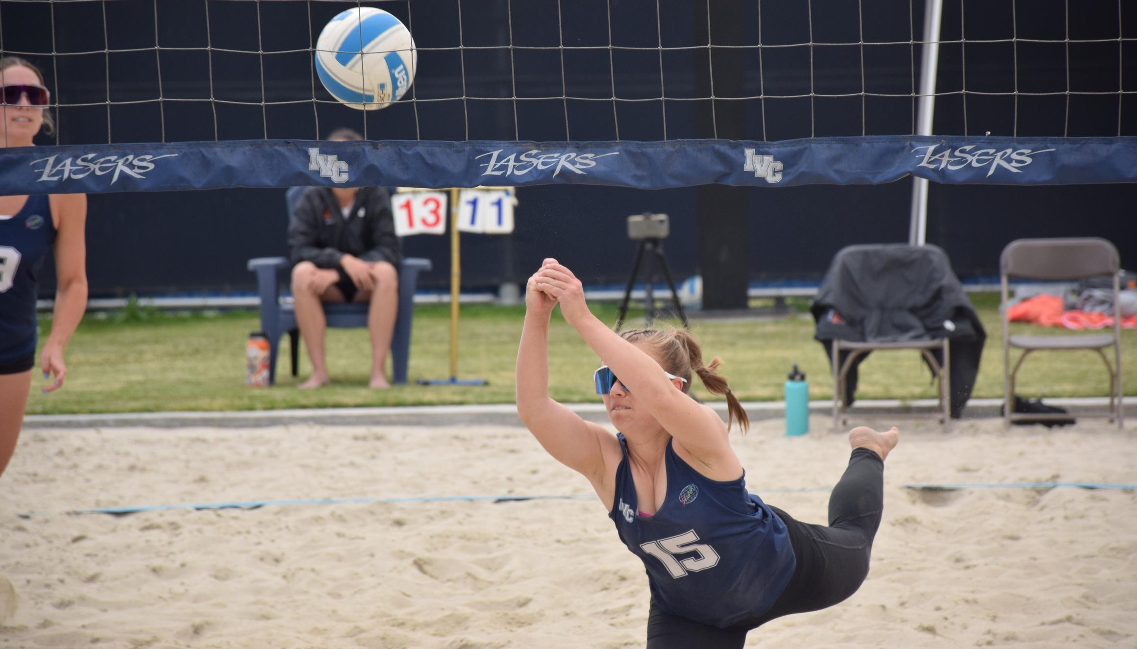 Women's beach volleyball team goes to 7-0 in conference