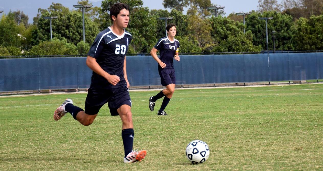 Men's soccer team continues late charge with 3-0 win