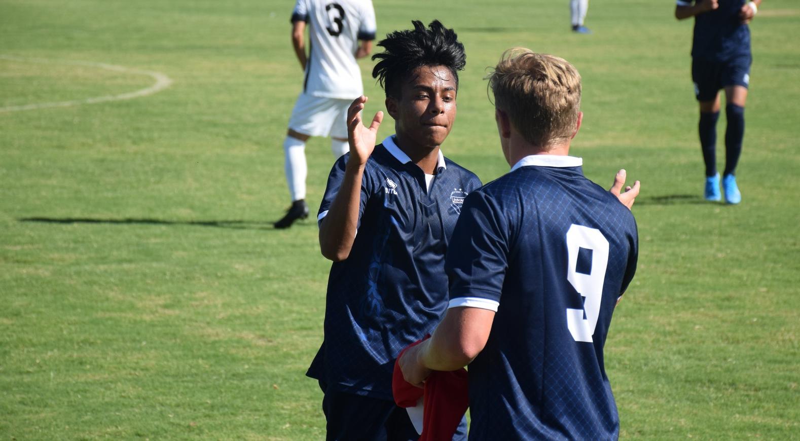 Men's soccer team tops Mesa for second straight victory