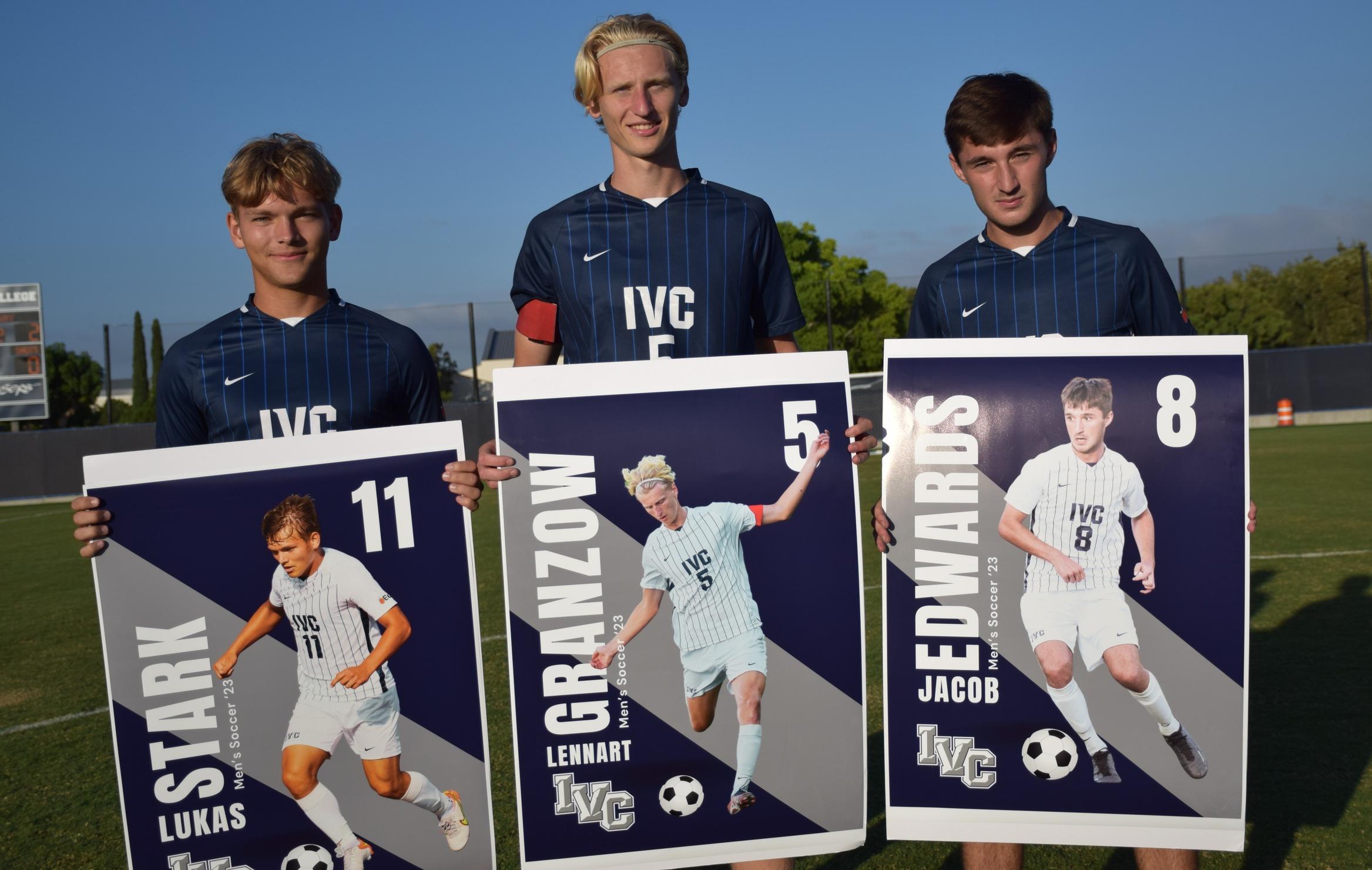 Men's soccer team comes out on top on sophomore day