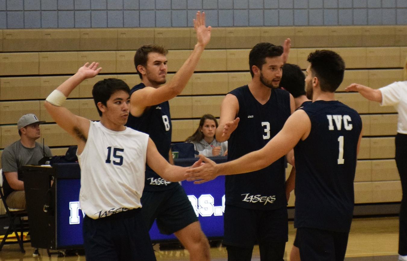 Men's volleyball team stays at No. 3 in state in coaches poll
