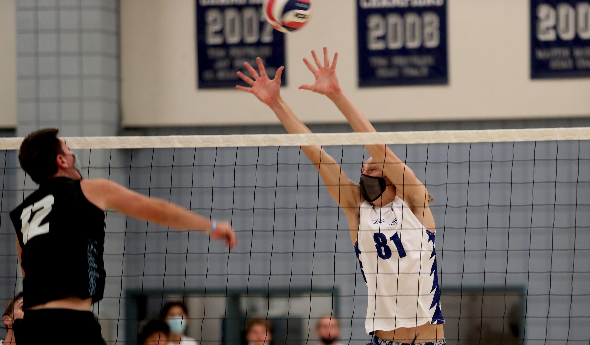 Men's volleyball team with big win to move up in standings