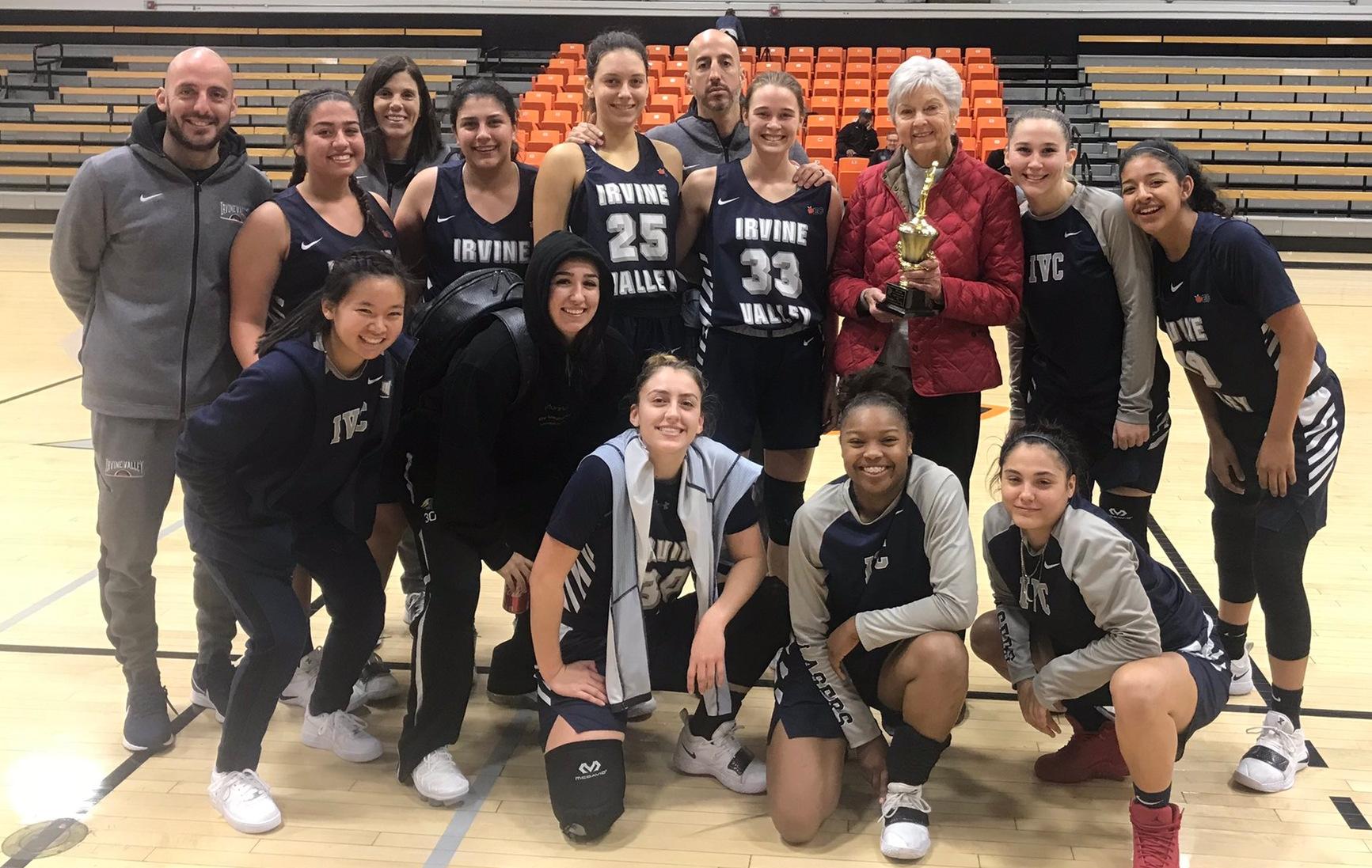 Women's basketball team takes consolation title at Ventura