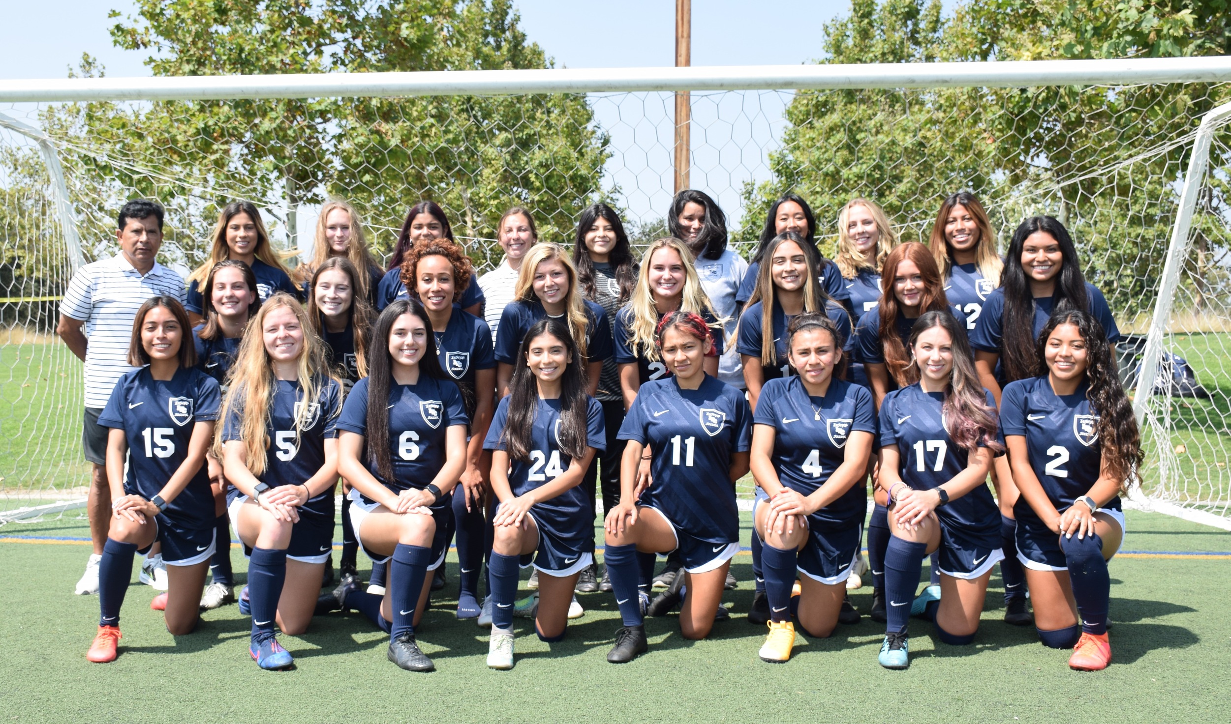 Women's soccer team earns positive result at LA Harbor