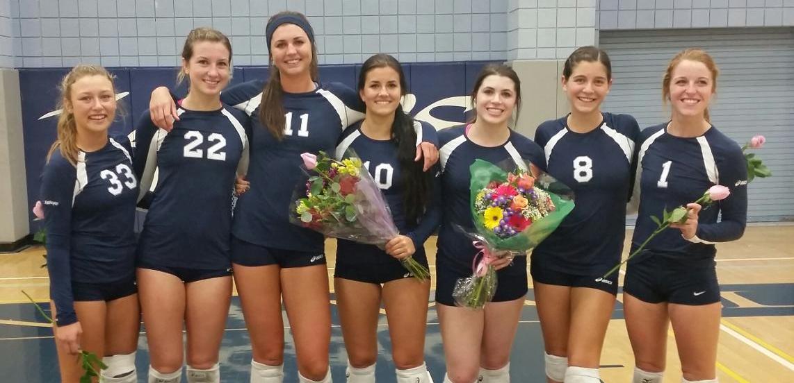 Women's volleyball team sweeps Fullerton on Sophomore Night