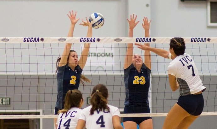 Women's volleyball gets by Canyons to reach state final
