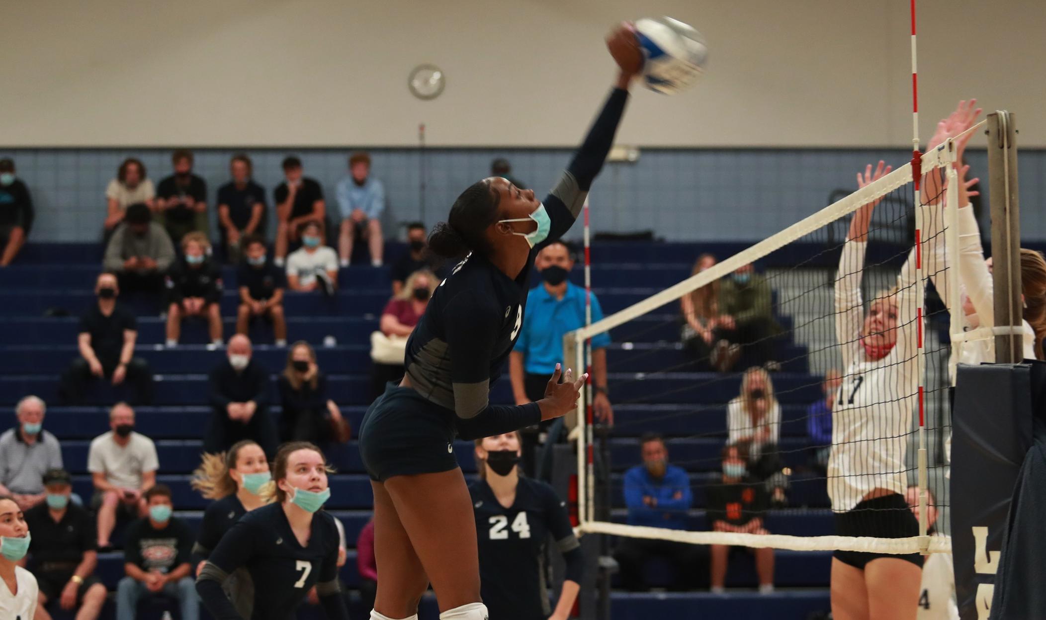 Jayli Nealy named a CCCWVCA state player of the week