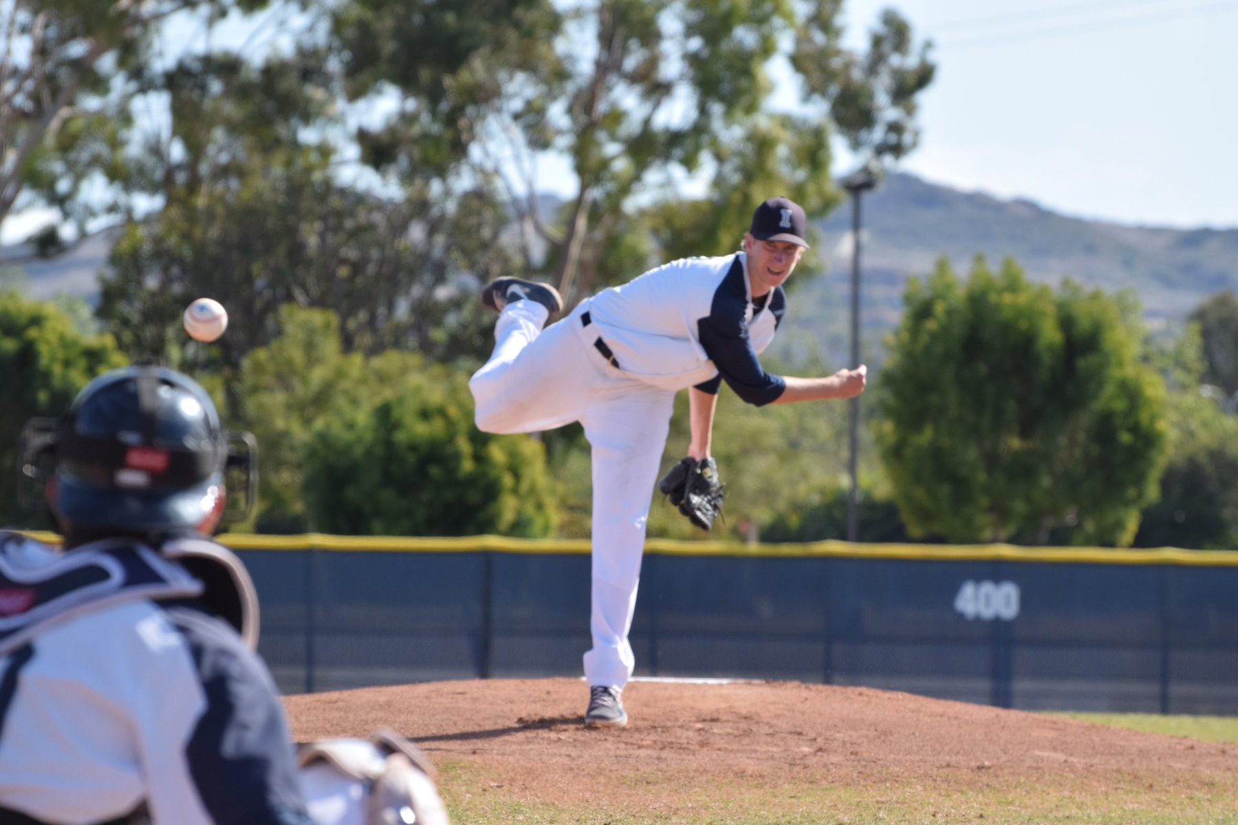 Baseball team loses in pitching duel at Fullerton
