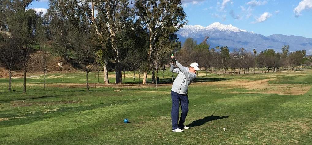 Men's golf team plays better on second day of Tee Off Classic