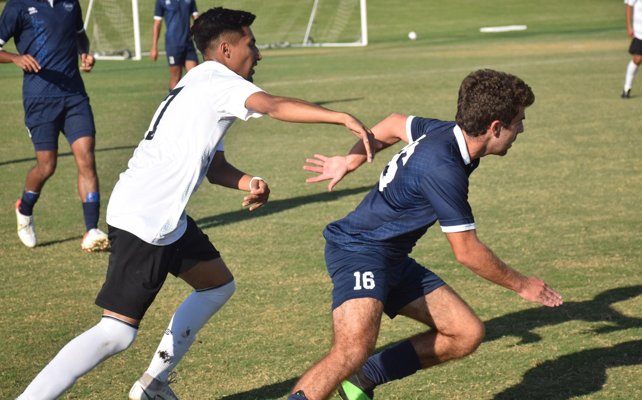 Men's soccer team drops match to Golden West at Great Park