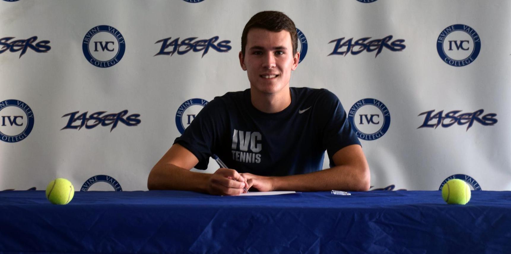 Tennis player Maxime Rumeau signs with Loyola New Orleans