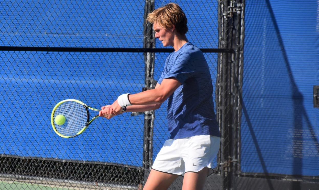 Men's tennis team is perfect in first round of conference play
