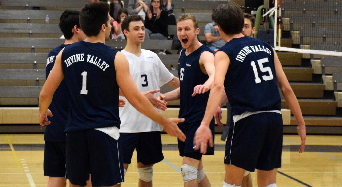 Men's volleyball team makes it six straight weeks at the top