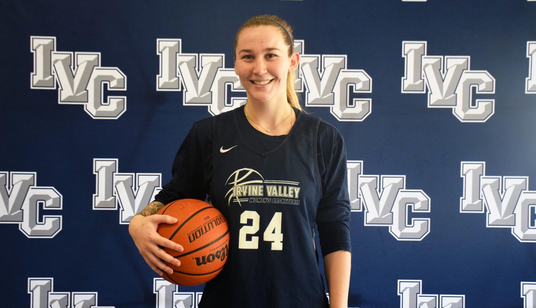 Basketball player Lexi Vail selected as one of best in the state