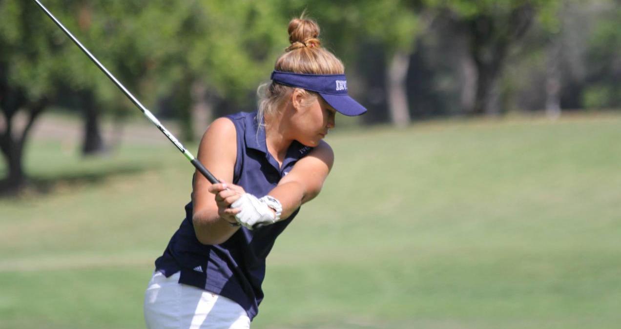 Women's golf team finishes fifth in home match