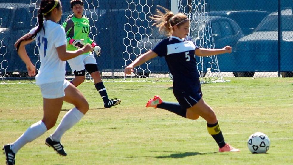 Women's soccer team shuts out Palomar