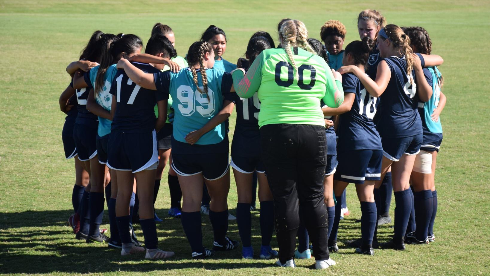 Women's soccer team knocks off No. 13 in the state Fullerton