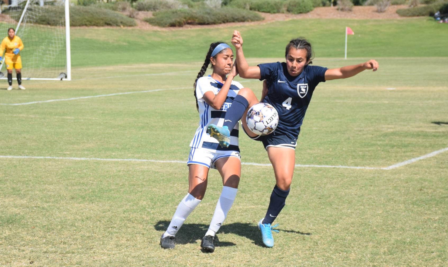 Women's soccer team has its chances, but can't get by Cerritos