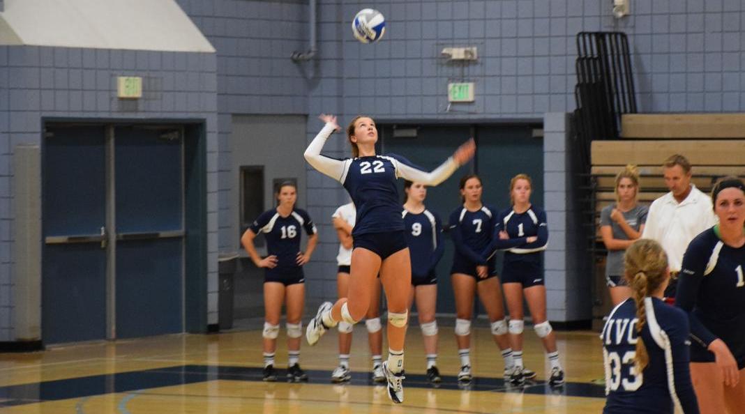 Doran paces women's volleyball team in sweep over Moorpark