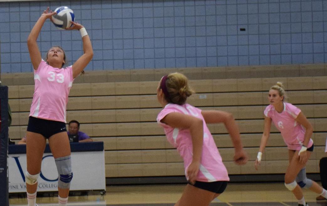 Women's volleyball team improves to 16-0 with sweep at Riverside