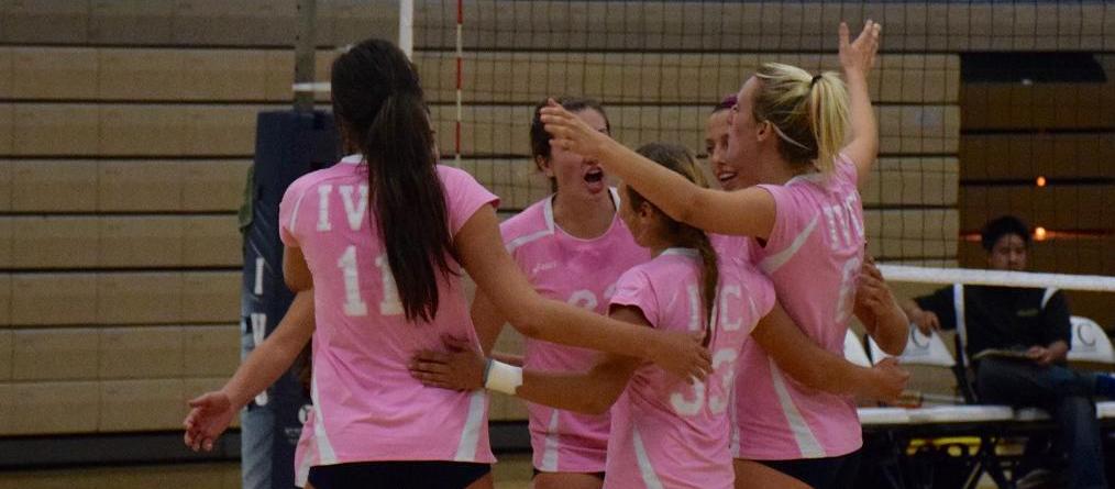 Women's volleyball team clinches at least share of OEC title