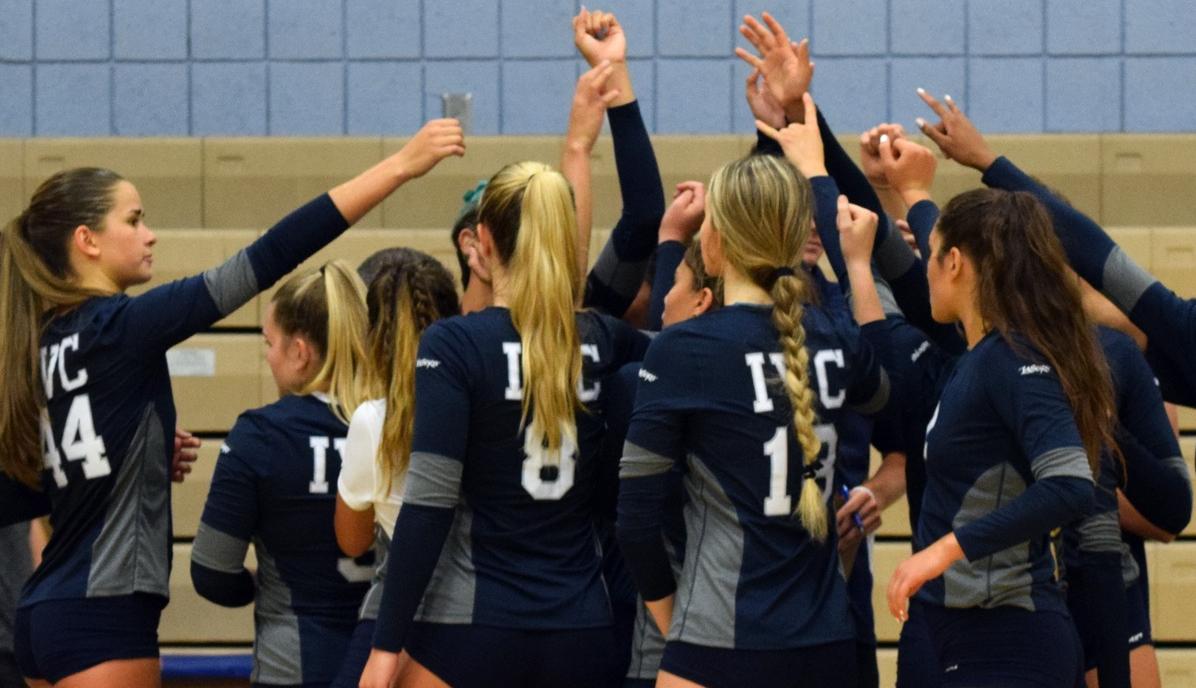 Women's volleyball team sweeps again, cruises by Chaffey