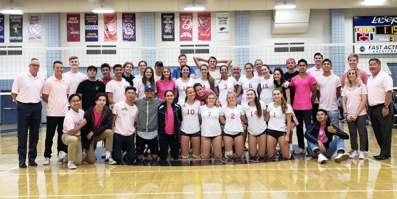 Women's volleyball team sweeps Rustlers on Dig Pink Night