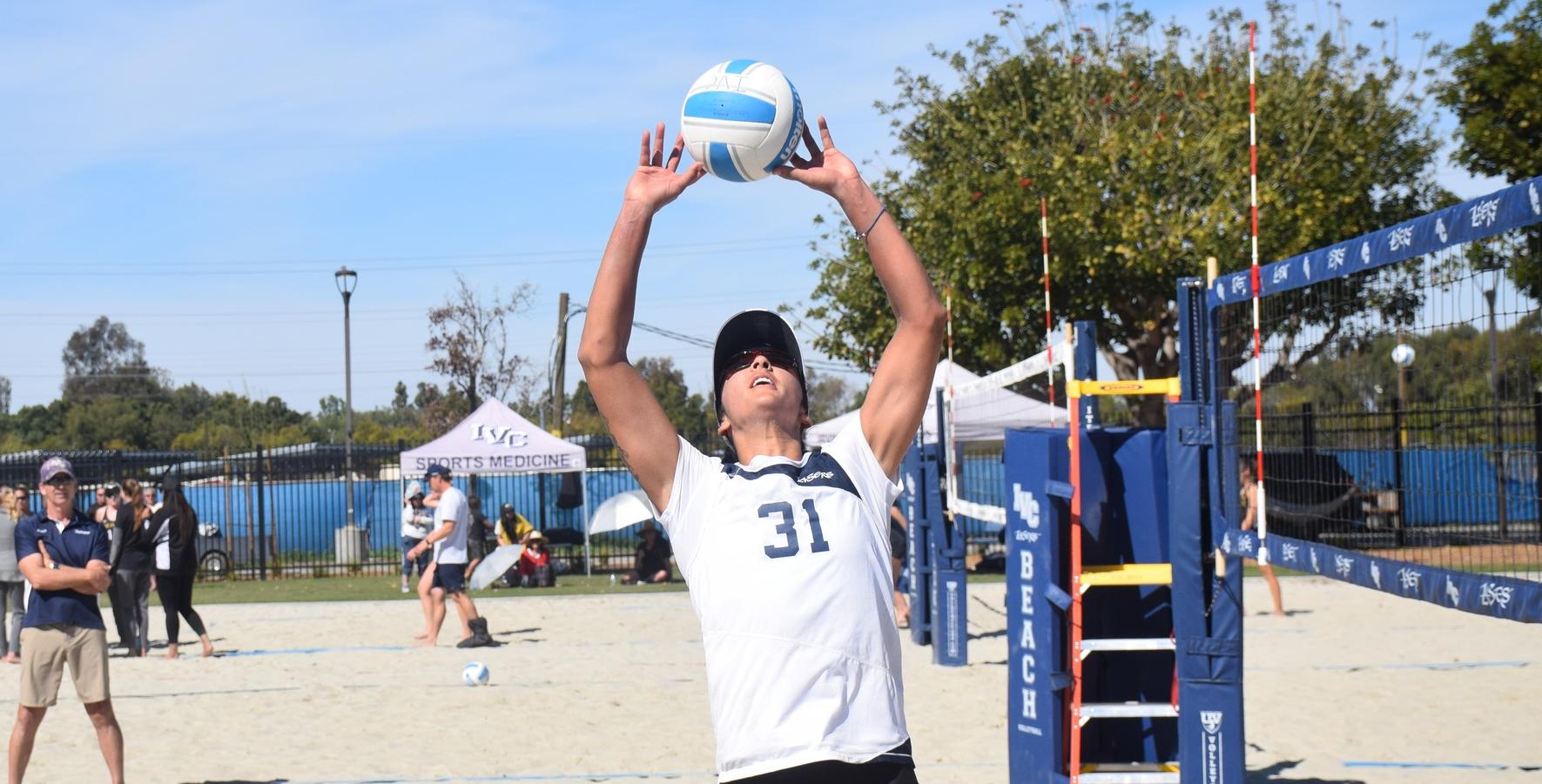 Beach volleyball fights, drops matches to four-year schools