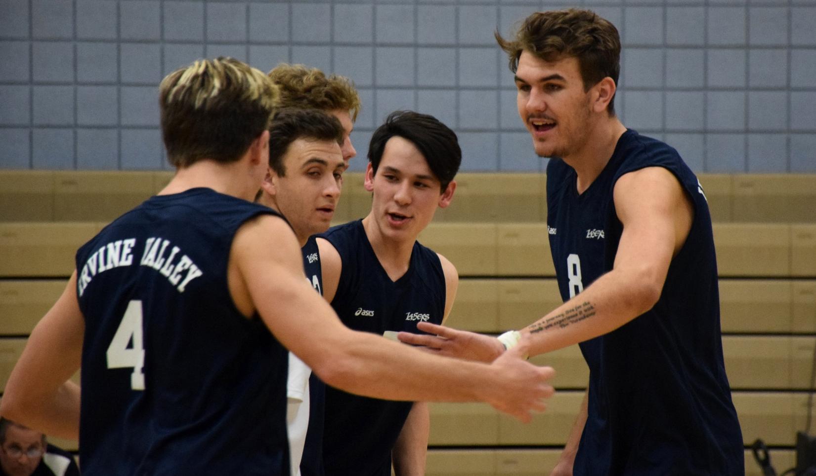 Men's volleyball team improves to 7-1 with another sweep