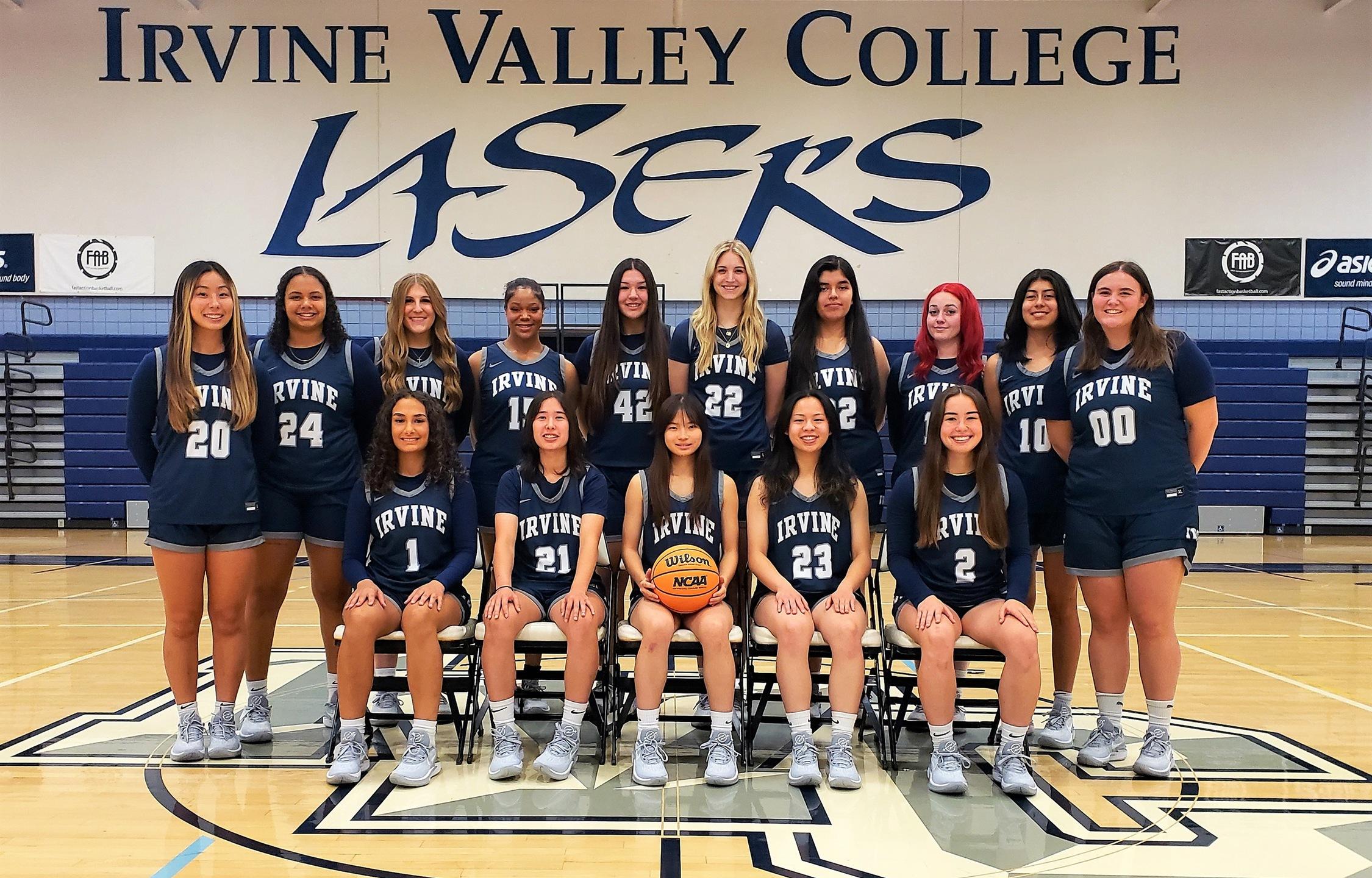 Women's basketball team ranked No. 17 in state to start season