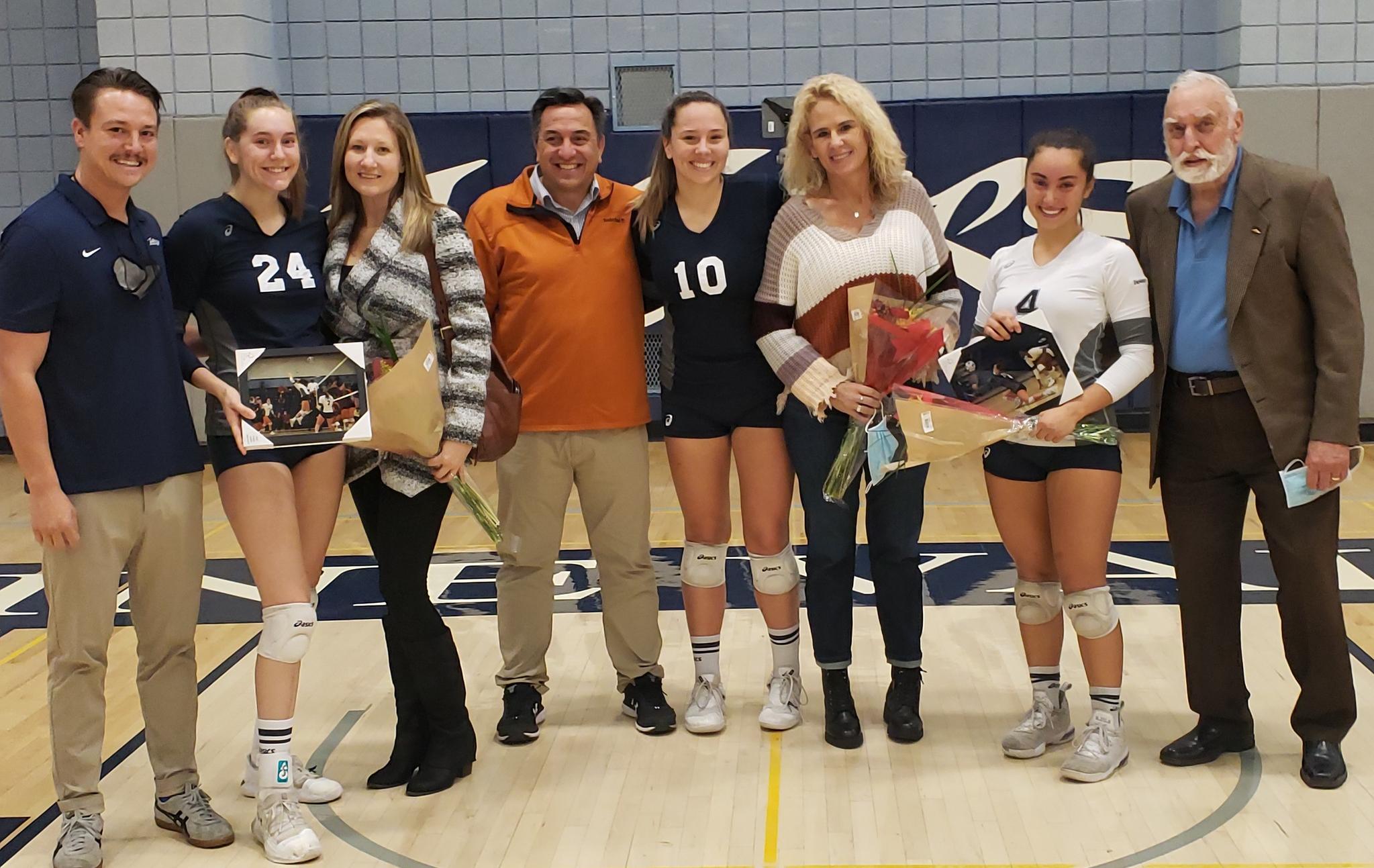 Women's volleyball team sweeps on sophomore night